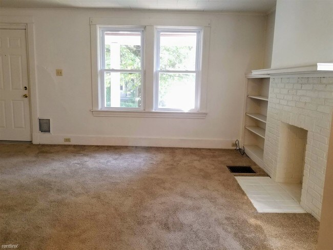 Foto del edificio - 2 br, 1 bath Duplex - 371 Hulton Road
