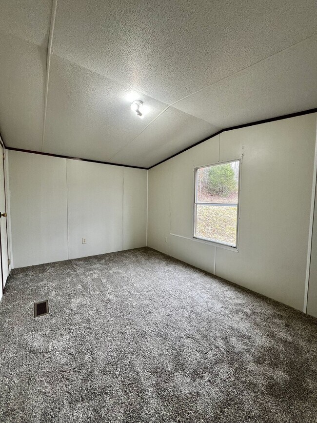 Foto del edificio - "Charming 3 Bed, 2 Bath Mobile Home in Pal...