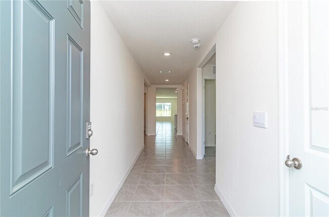 Building Photo - 9109 SW 45th Ter