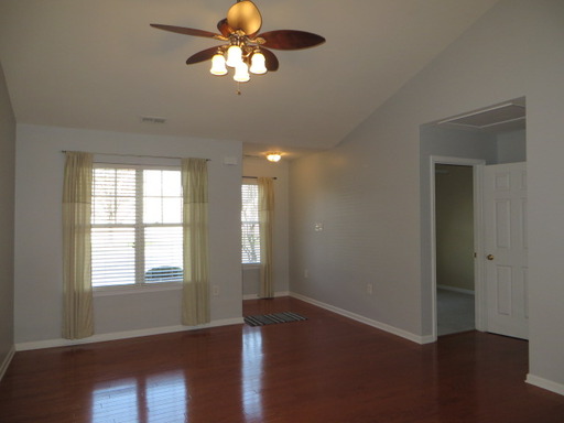 Building Photo - 2052 Shady Pond Dr
