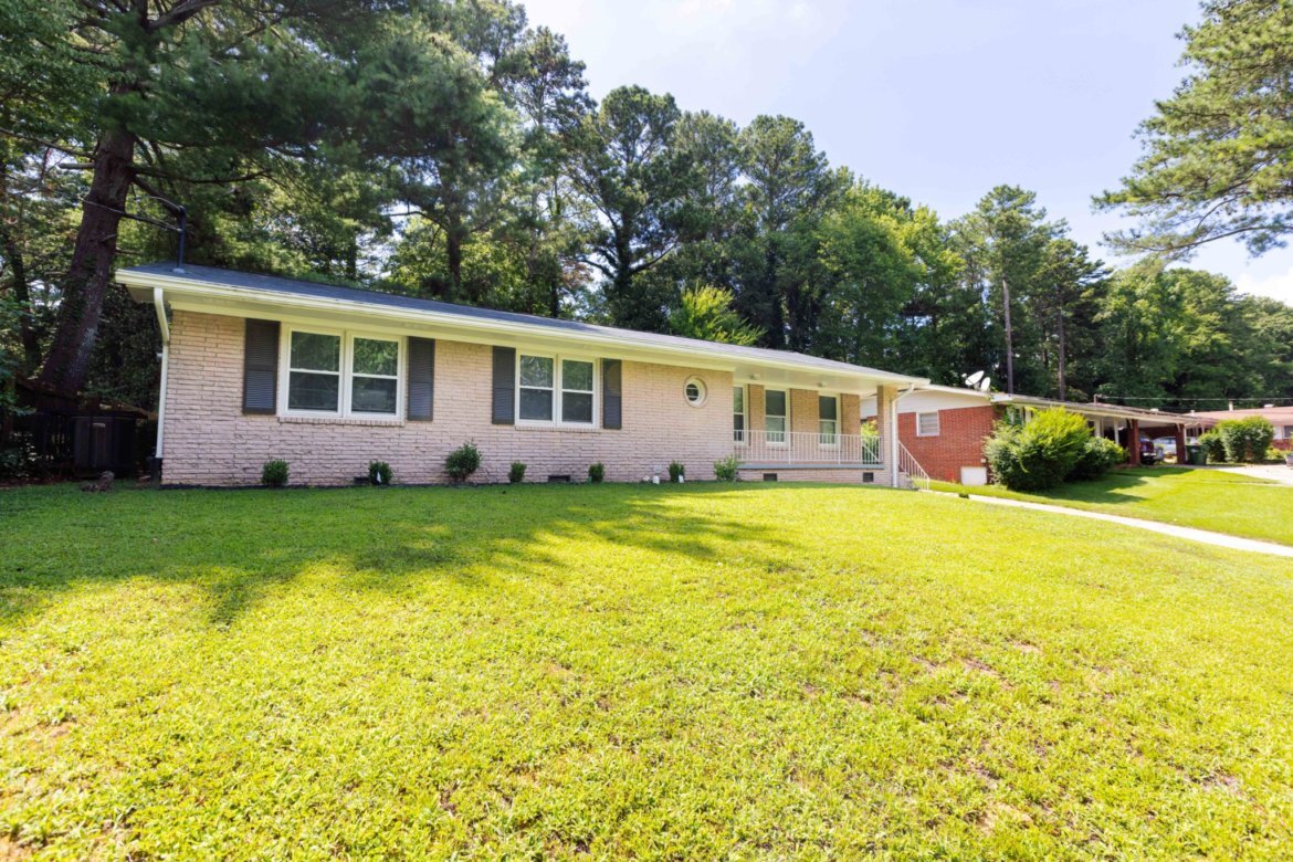 Primary Photo - 1779 Fort Valley Dr SW