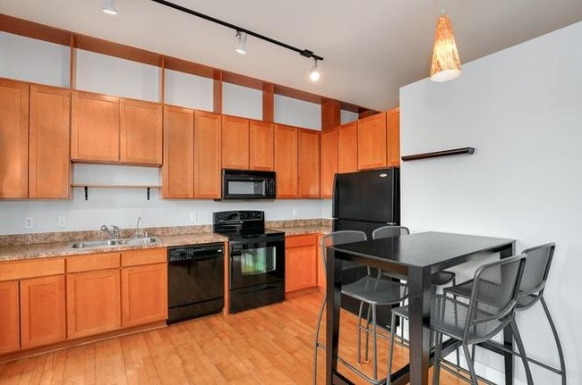 Foto del edificio - 7700 E 29th Ave
