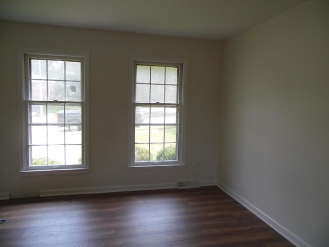 Building Photo - 3301 Pepperhill Rd