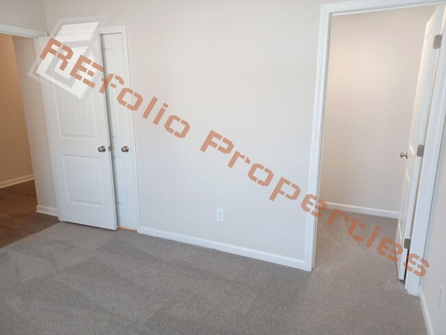 Foto del edificio - Beautiful 4 Bedroom, 3 Bath, 1-Car Garage ...