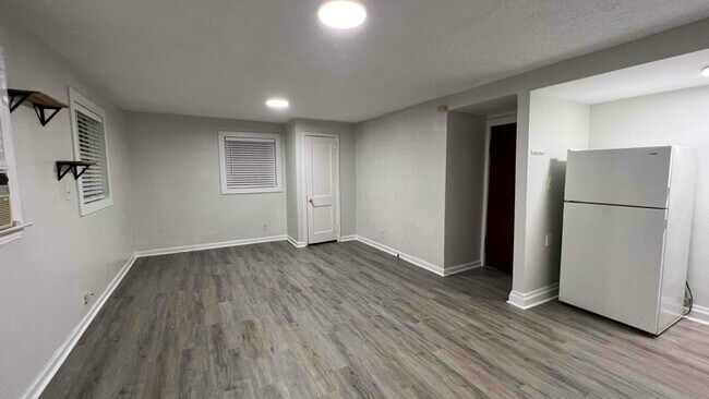 Foto del edificio - 513 North Highland Avenue Northeast