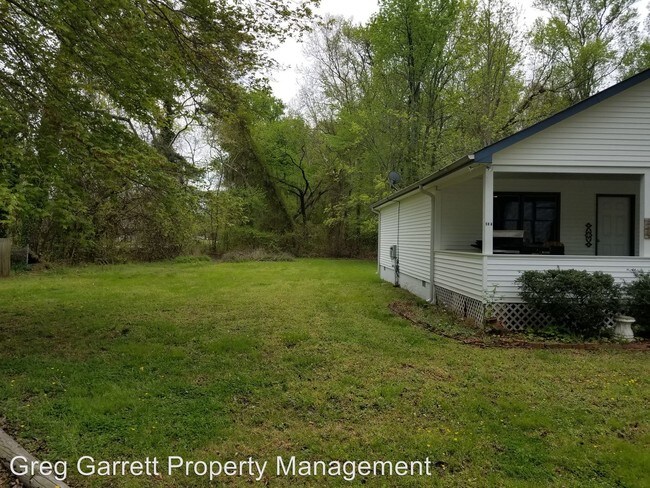 Building Photo - 2 br, 1 bath House - 58-A South Emmaus RD