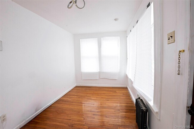 Foto del edificio - 109-40 175th St