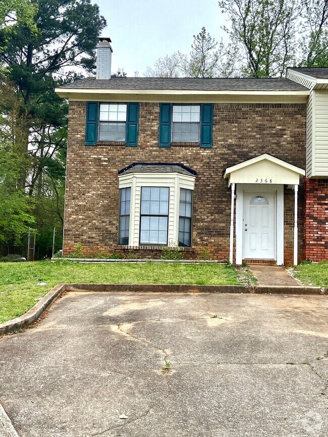 Apartments For Rent in Grayson Valley AL with Hardwood Floors 1