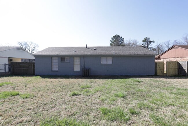 Building Photo - 1274 Parkrose Rd