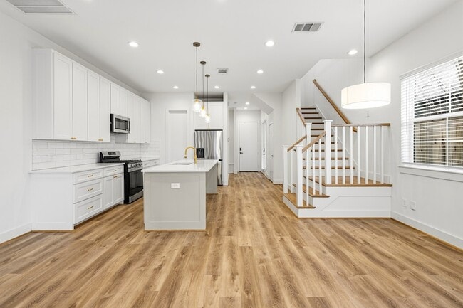 Building Photo - 1007 Mount Auburn Ave