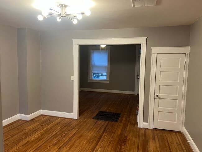 Building Photo - 74X Melville Ave