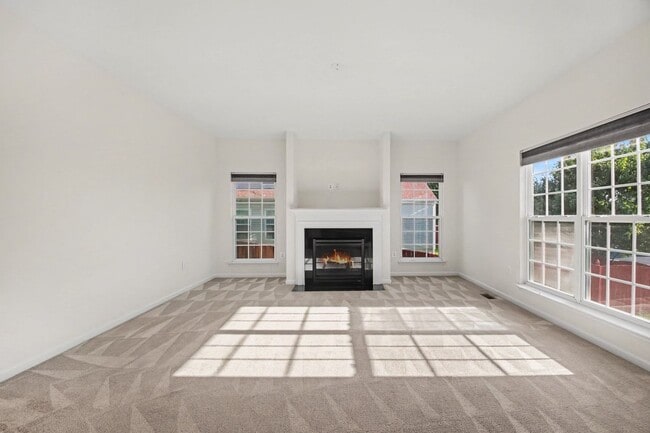 Building Photo - 3 Brushy Creek Cir