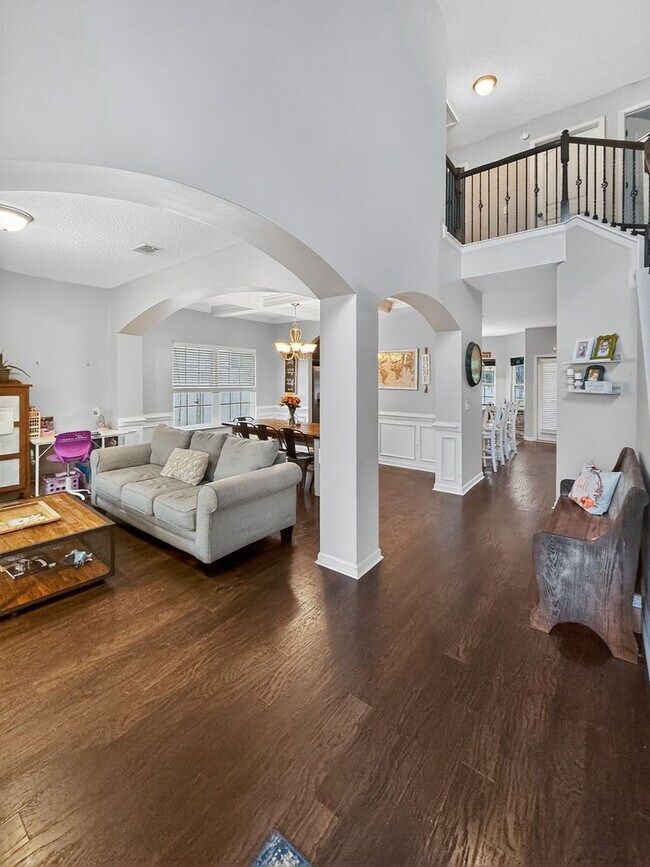 Foto del edificio - SPRING MOVE-IN SPECIAL: 50% OFF 1ST MONTH'S RENT!**