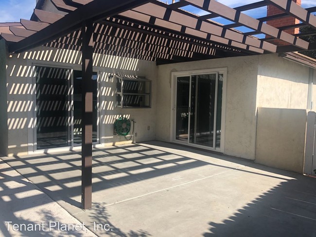 Foto del edificio - 4 br, 2.5 bath House - 2246 Barney Street
