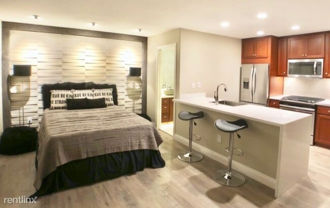 Building Photo - 1 br, 1 bath Apartment - 316 Parnell Court