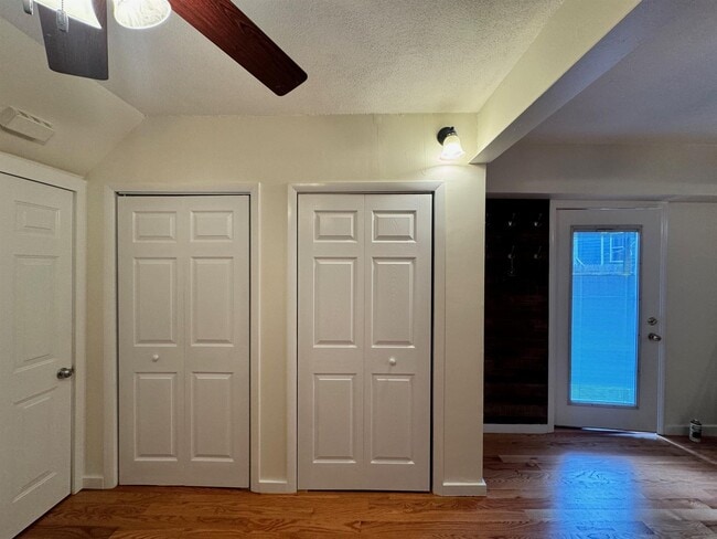 Foto del edificio - 205B Highland Ave