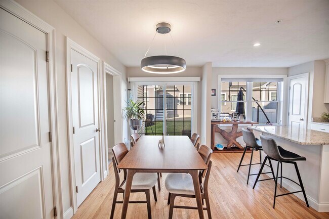 Building Photo - 1 Sienna Dr