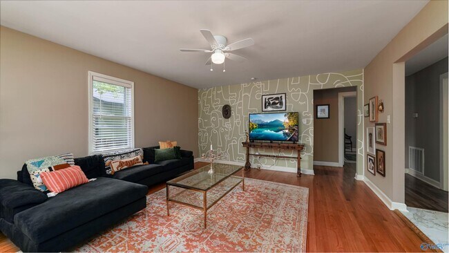 Foto del edificio - 811 Wells Ave SE