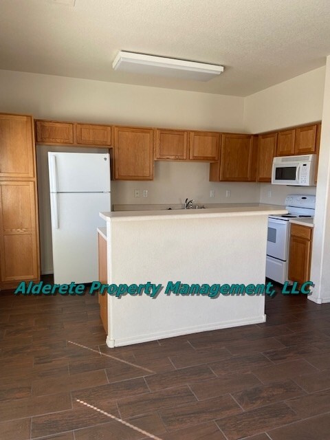 Building Photo - 5508 Valle Alegre Rd NW