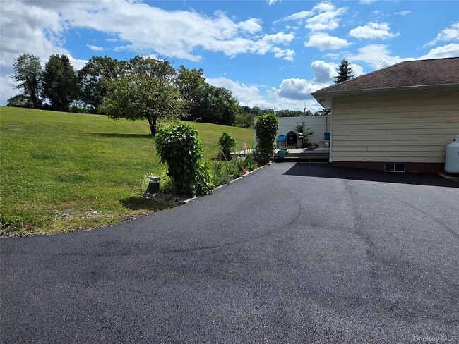 Building Photo - 410 Plattekill Ardonia Rd