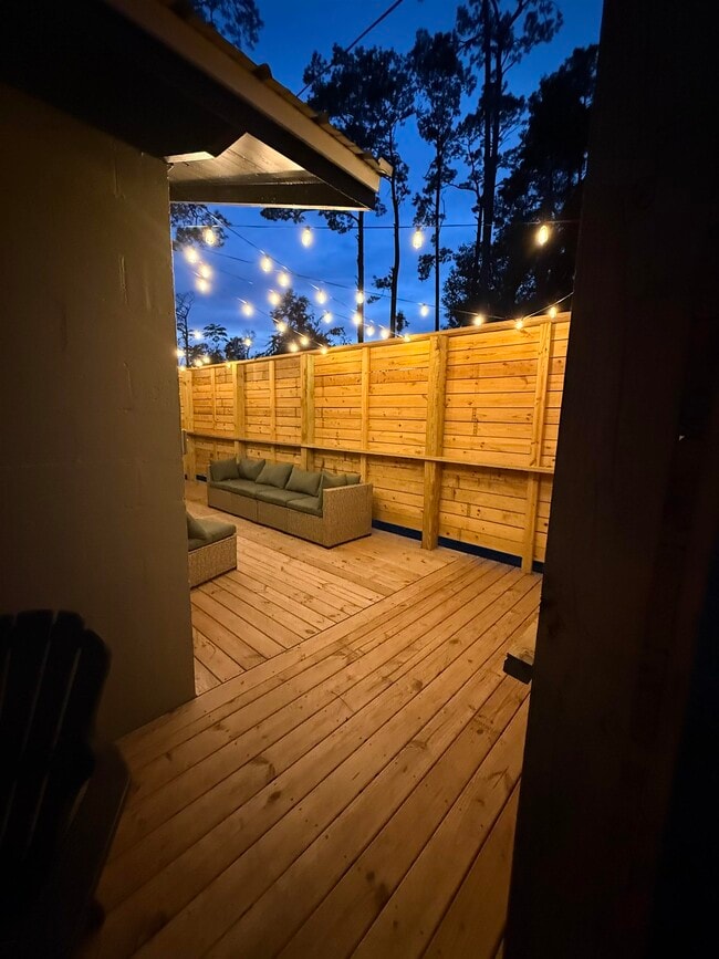 Foto del edificio - 742 Parklawn Ct