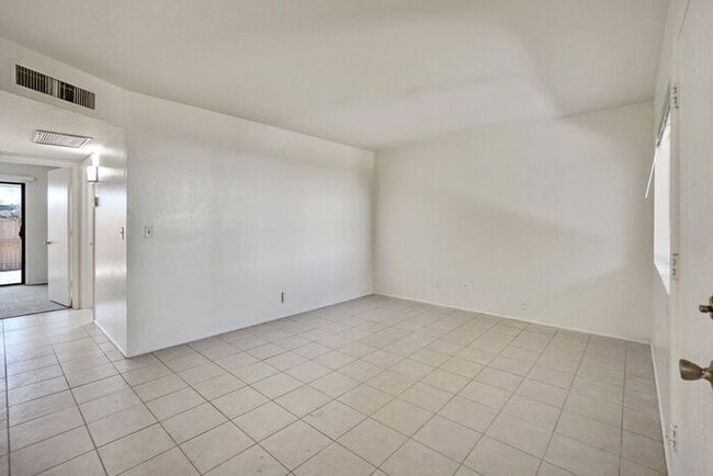 Building Photo - 4177 N Western Winds Dr