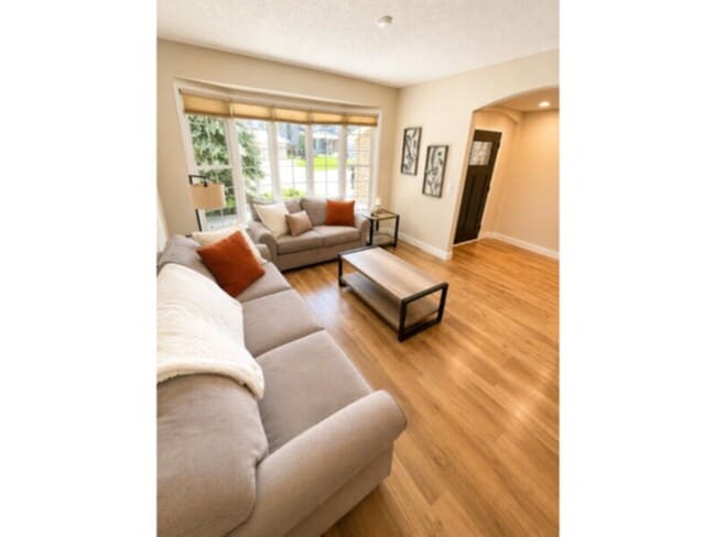 Building Photo - 9341 Chambray Ln