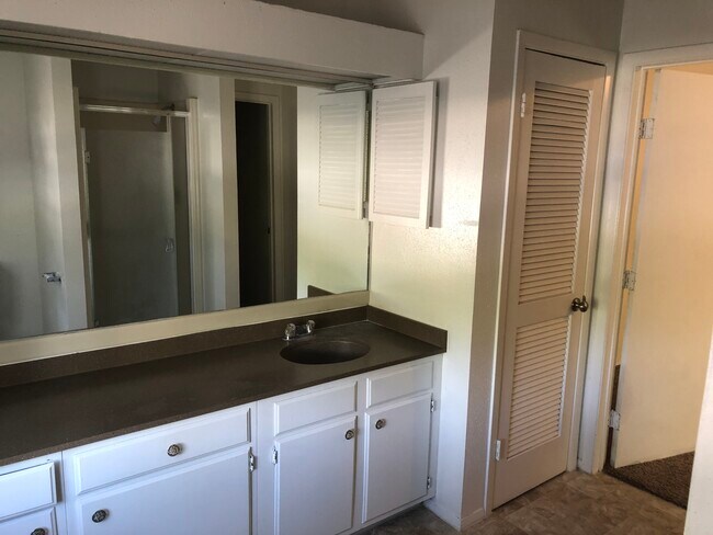 Alamo Heights Treehouse Apartments San Antonio, TX