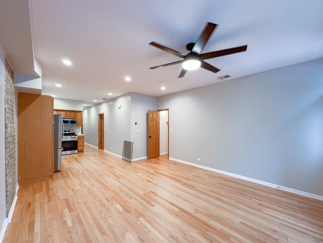 Foto del edificio - 1426-1426 N Bosworth Ave