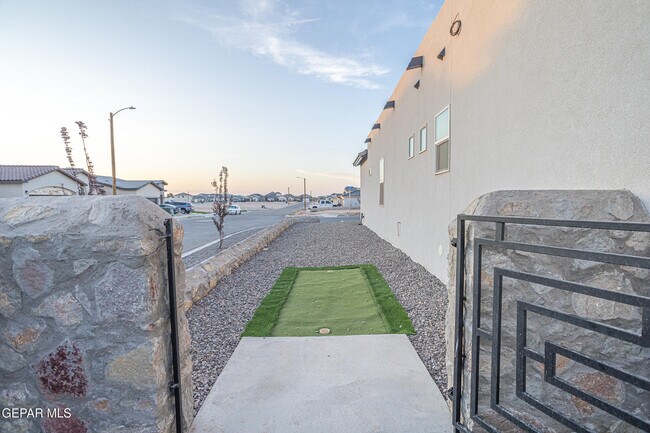 Building Photo - 13820 Paseo de Loma Ct