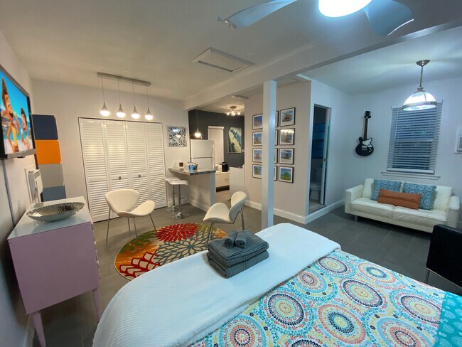 Foto del edificio - 10855 NE 2nd Pl