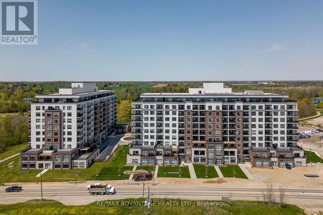 Photo du bâtiment - 480-480 Callaway Rd