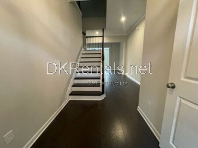 Foto del edificio - 944 Hewitt Dr SE
