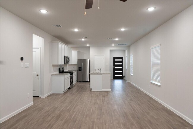 Foto del edificio - 4 bed 2.5 bath House  in Lakes at Black Oak near The Woodlands Sterling Ridge!!