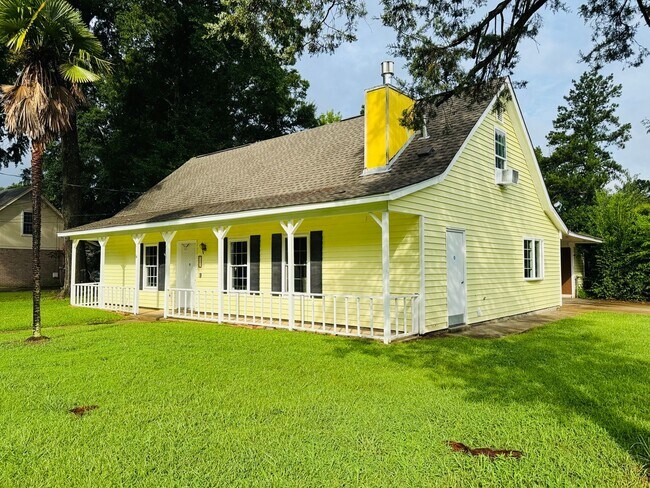 Foto del edificio - Discover your dream 4-Bedroom home today!
