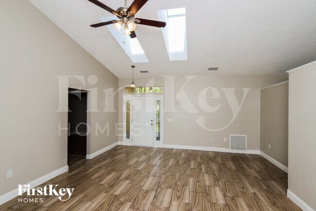 Building Photo - 1768 Clover Cir