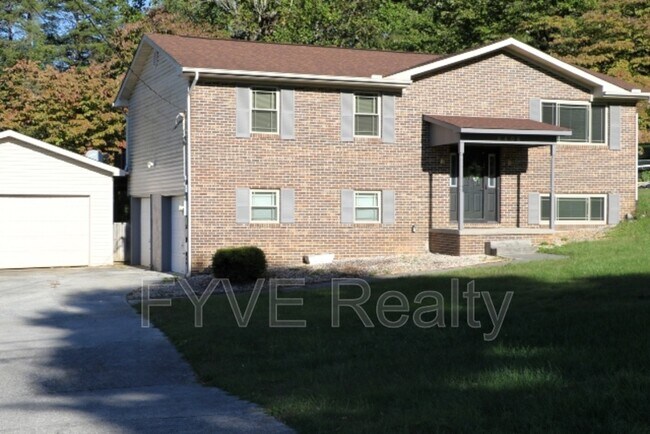 Building Photo - 6408 Luger Rd