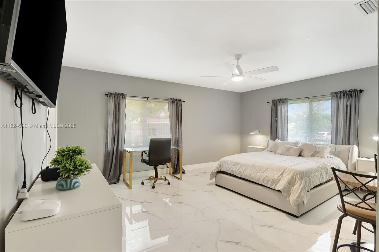 Foto principal - 2101 NW 26th St
