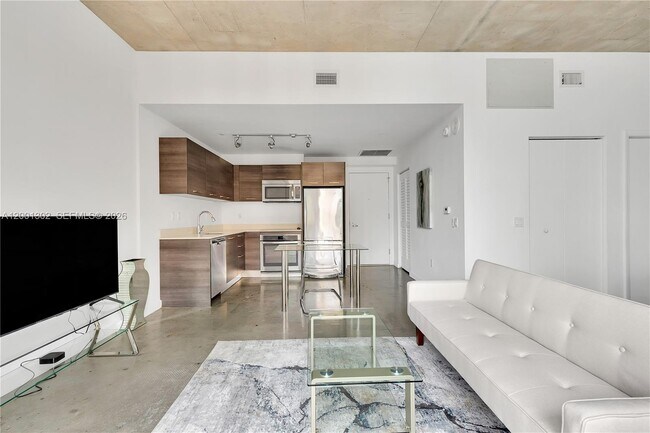 Foto del edificio - 151 SE 1st St