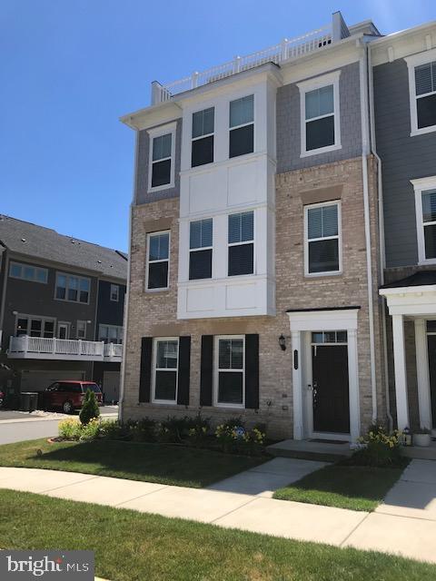 Foto del edificio - 17351 Redshank Rd