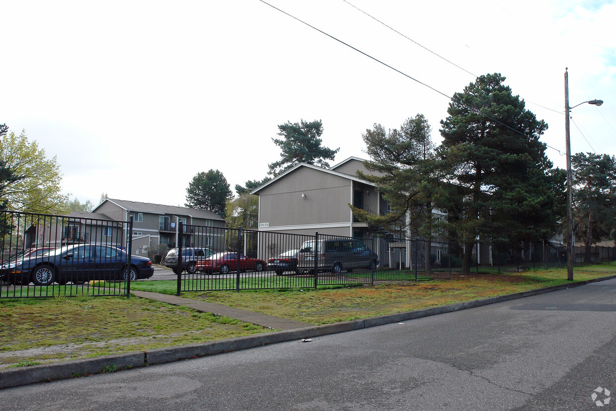 Primary Photo - Village Garden Apartments