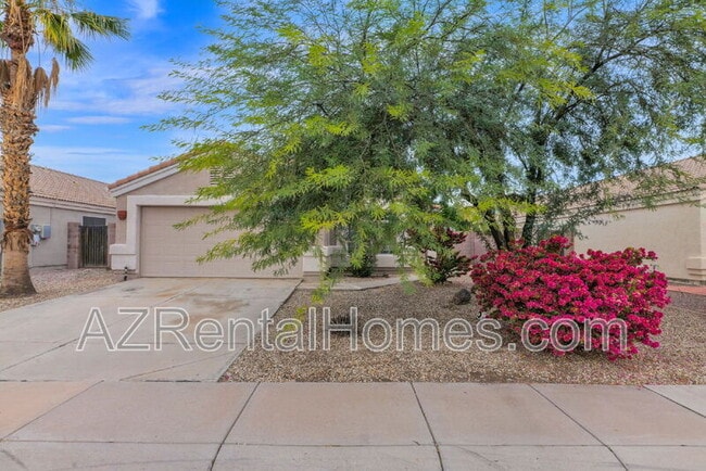 Foto del edificio - 882 E Monterey St