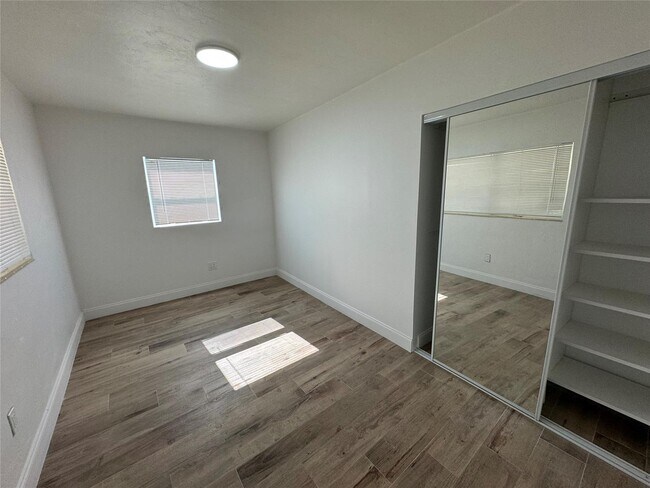 Foto del edificio - 2200 NE 173rd St