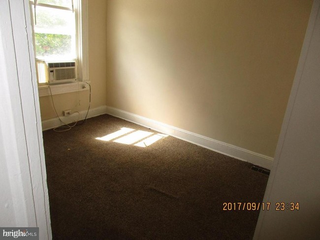 Foto del edificio - 741 E 36th St