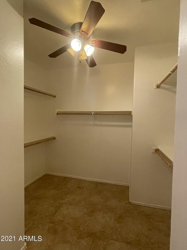 Foto del edificio - 11729 W Mountain View Dr