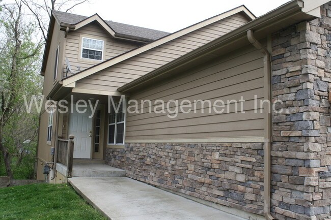Foto del edificio - 2105 Spring Garden St