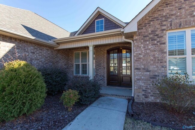 Building Photo - 2121 S Meadows Dr