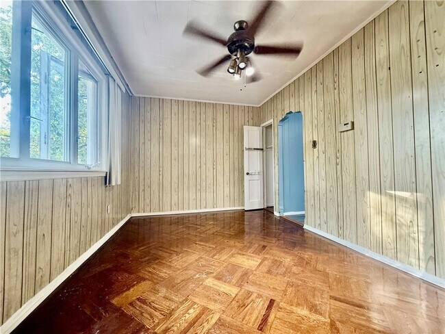 Foto del edificio - 2043 W 10th St
