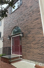 Building Photo - 305 Salem St