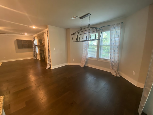 Building Photo - 1 Elms Cir